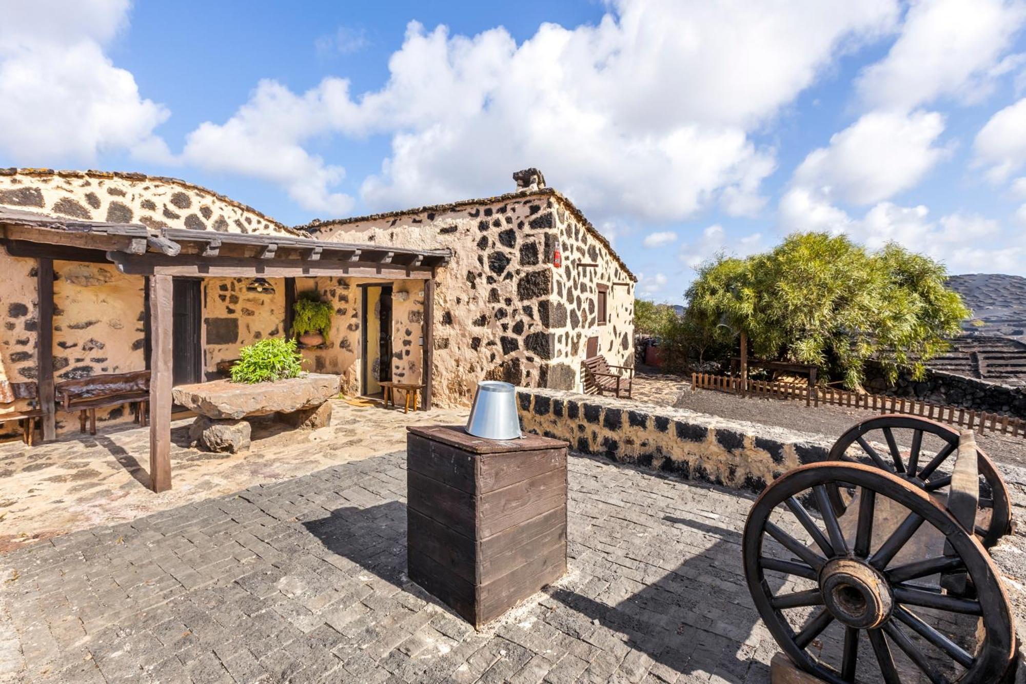 Casa Rural Vega De Timanfaya Uga Exterior photo